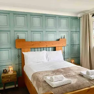 Elton Mews House 2 Bed House Quiet Residential Area 5mins Into Centre Close To Hospital United Kingdom